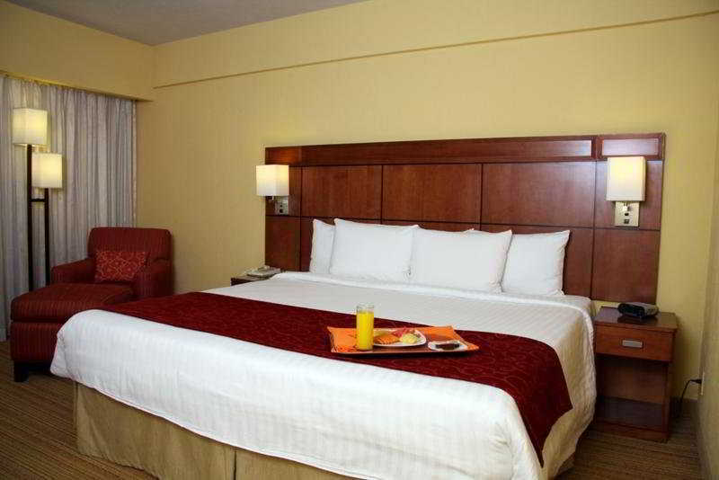 Fiesta Inn Puebla Las Animas Zewnętrze zdjęcie